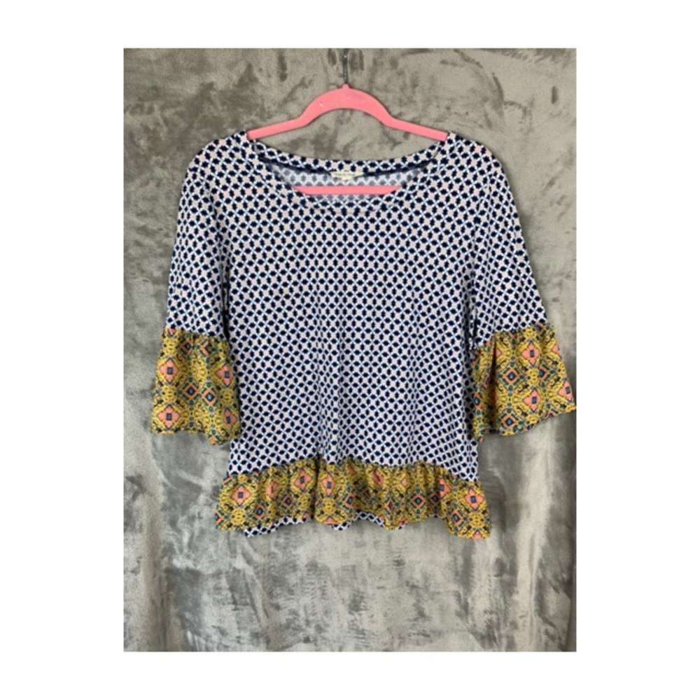 Flowy colorful blouse